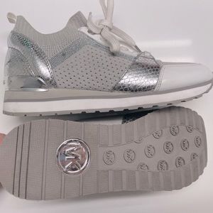 Michael kors silver glitter sneakers hidden heel 7.5